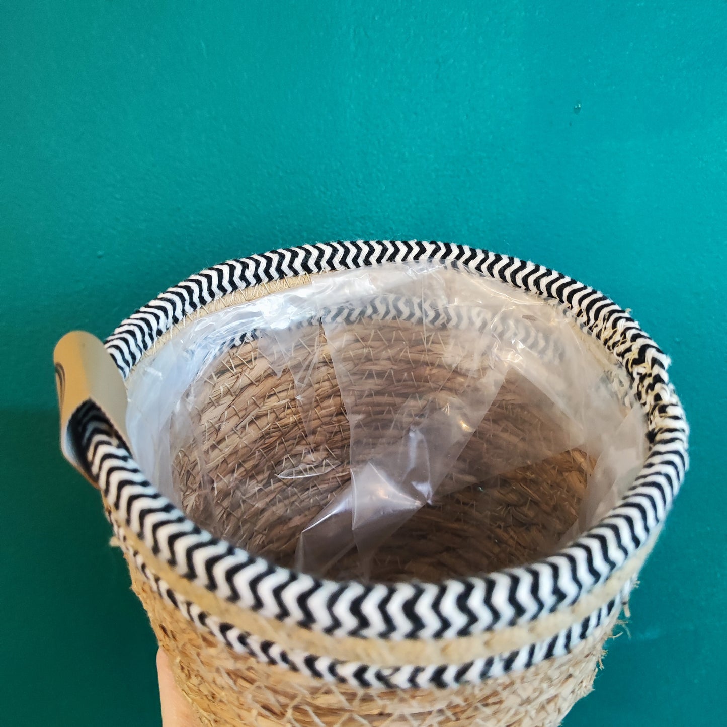 Basket - stripes