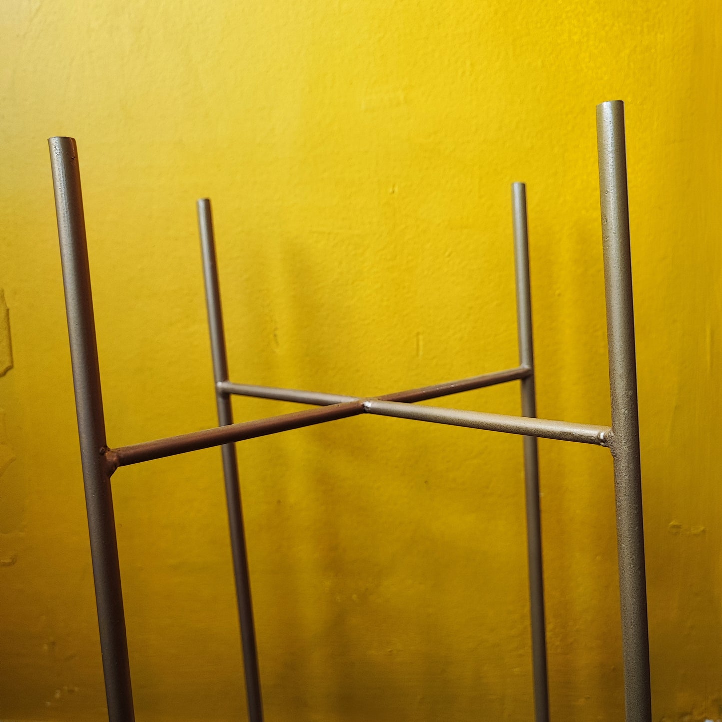 Plant Stand 26cm- Black/Gold