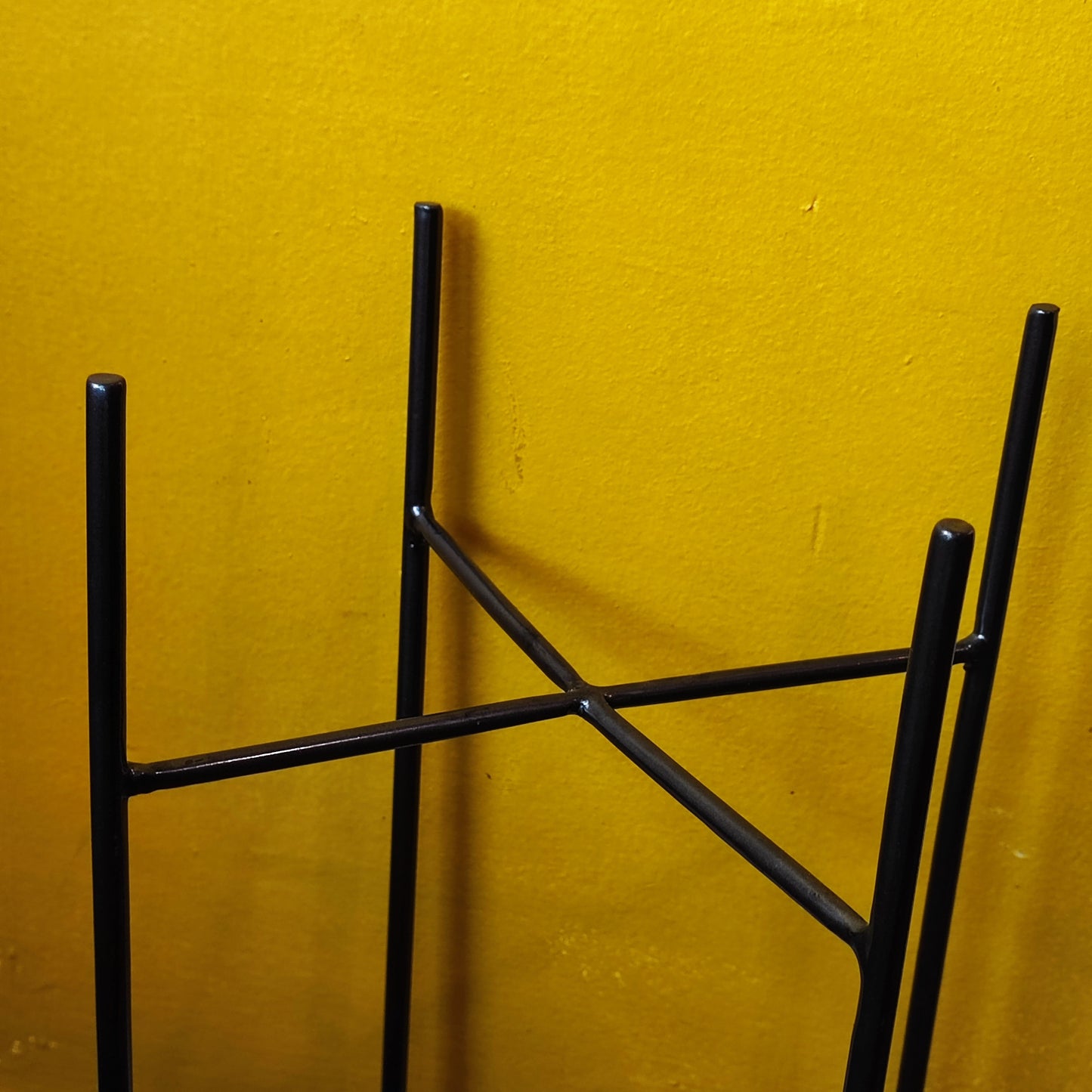 Plant Stand 26cm- Black/Gold