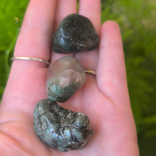 Emerald Tumbles