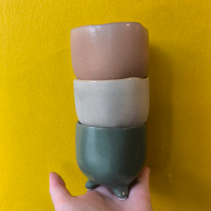 Pot - Elly with Feet