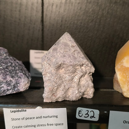 Lepidolite Raw